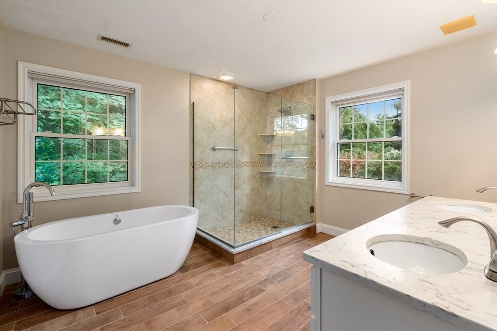 67 Smith Street Wellesley, MA 02482 - Photo 17 of 27