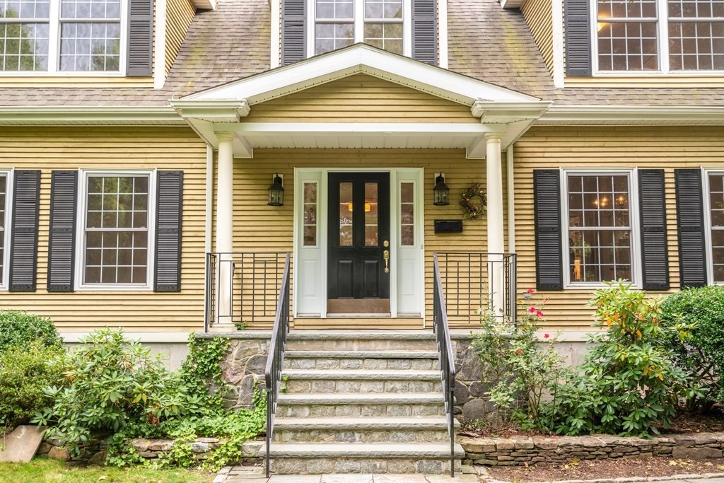 67 Smith Street Wellesley, MA 02482 - Photo 2 of 27