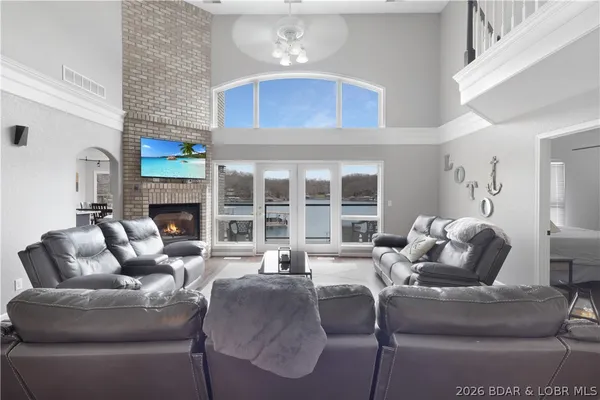 $1,289,000 | 1744 Susan Road, Lake Ozark, MO 65049