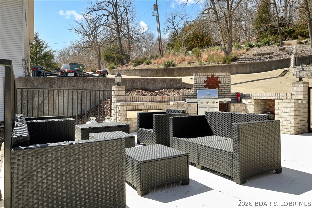 1744 Susan Road Lake Ozark, MO 65049 - Photo 11 of 79