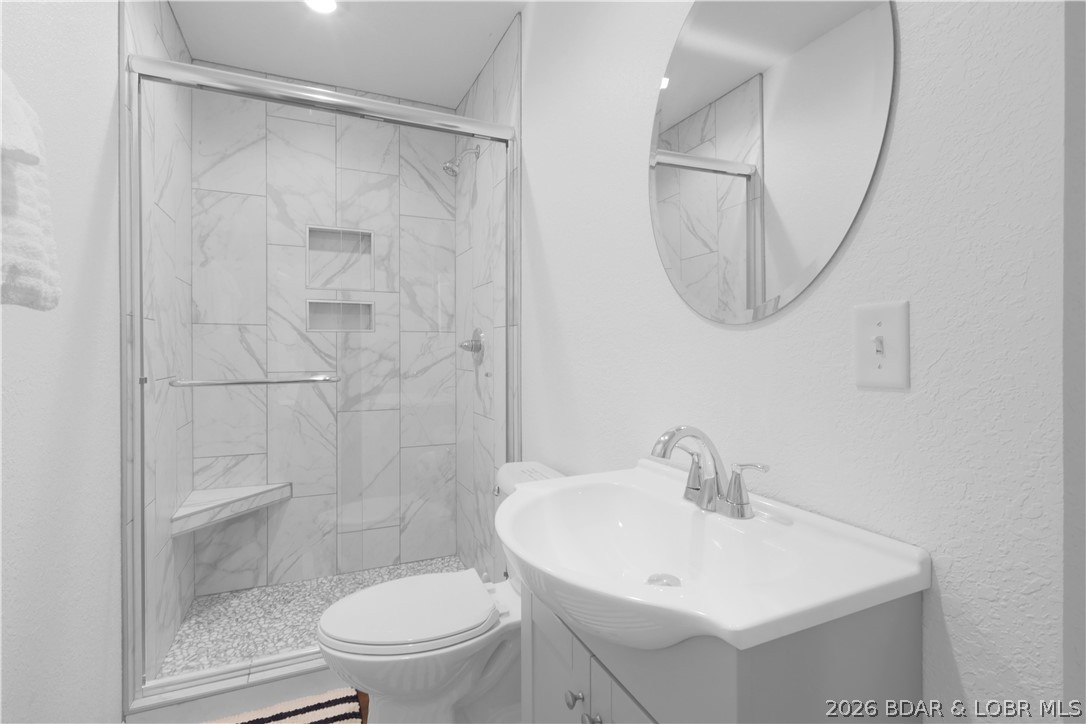 1744 Susan Road Lake Ozark, MO 65049 - Photo 47 of 79