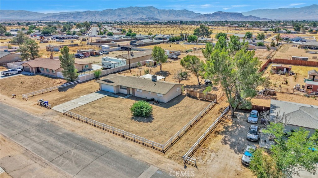 15075 Flathead Road Apple Valley, CA 92307 - Photo 3 of 53