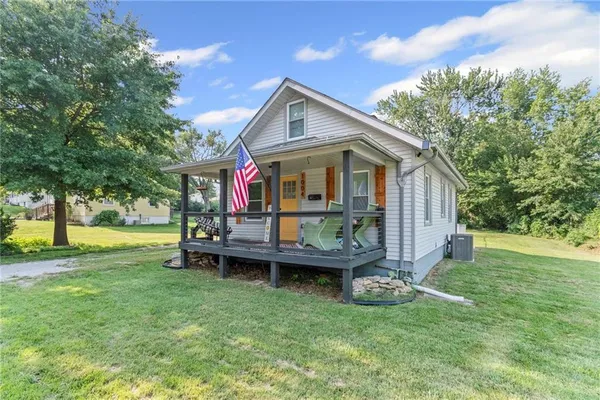 $175,000 | 1004 Hickory Street, Excelsior Springs, MO 64024