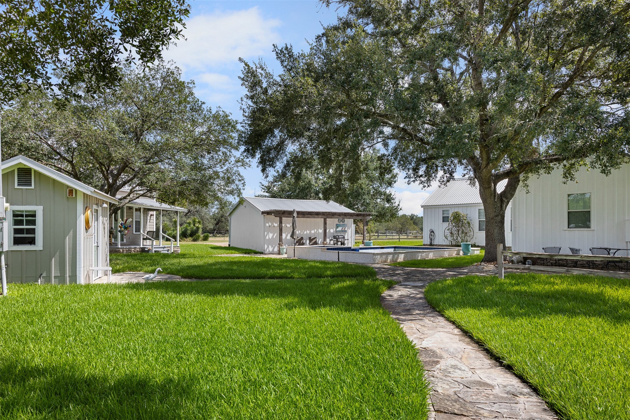 3523 Seidel Road Schulenburg, TX 78956 - Photo 3 of 40 Gallery Image 3