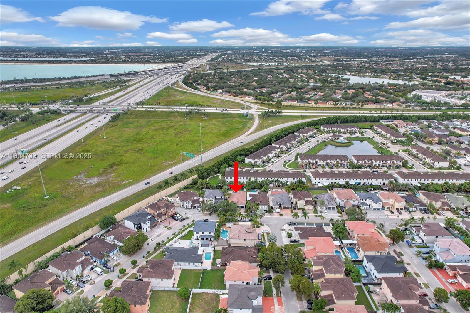 9067 Northwest 182nd Terrace Hialeah, FL 33018 - Photo 39 of 40