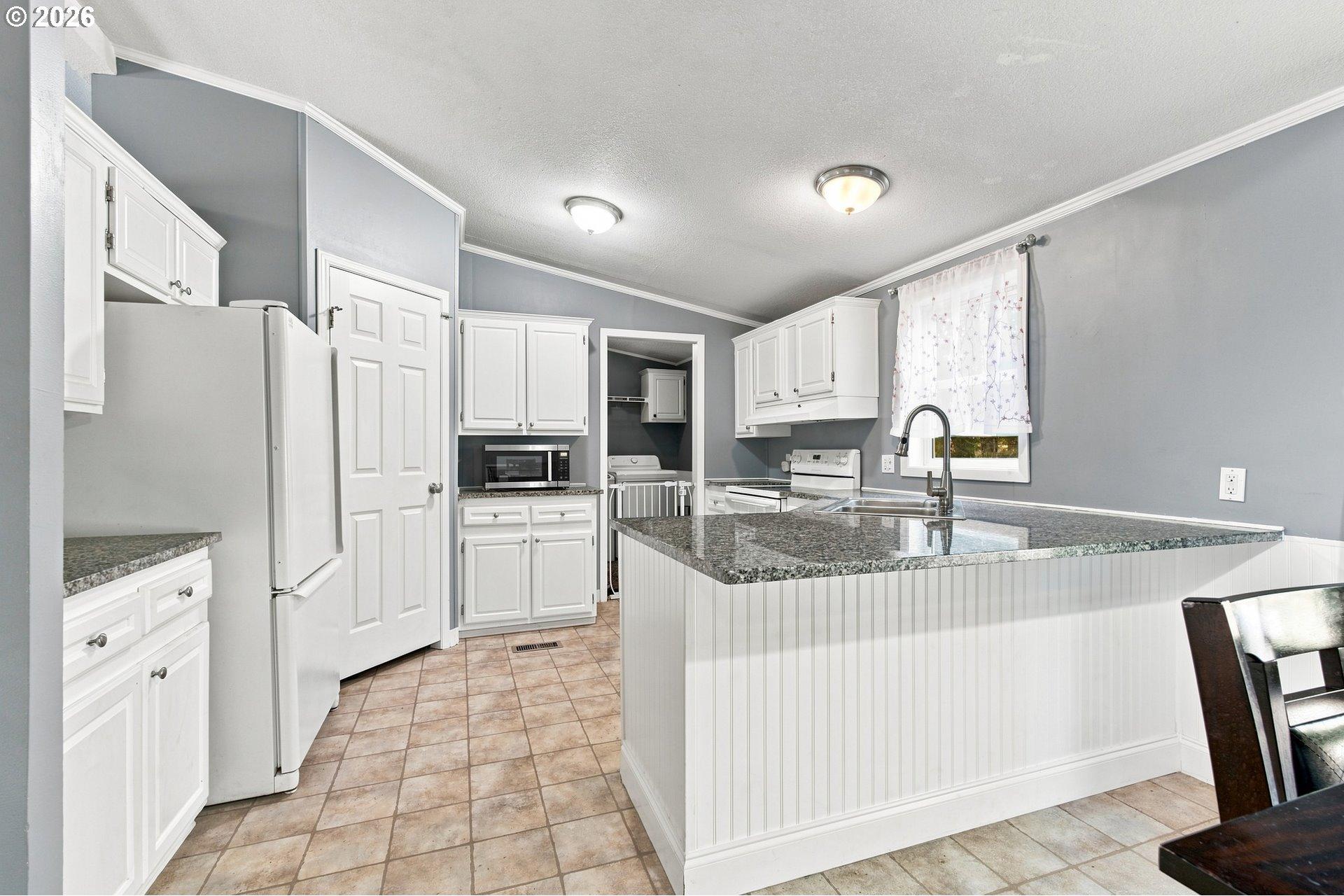 2 Westside Road Trout Lake, WA 98650 - Photo 5 of 46 Gallery Image 5