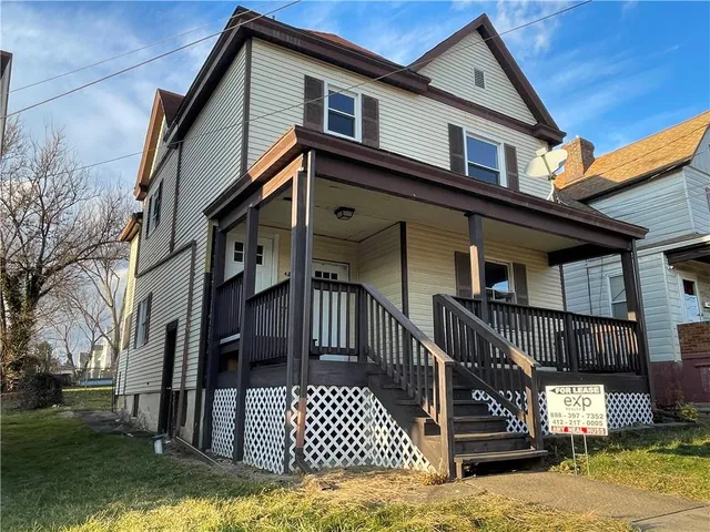 $900 | 425 West Hallam Avenue, Washington, PA 15301