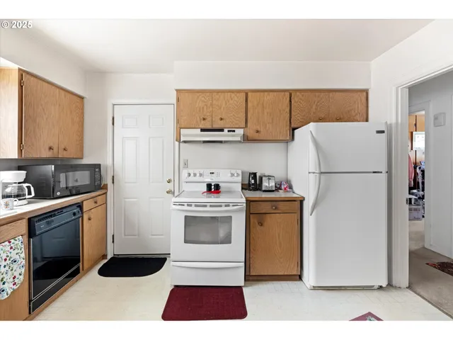 $620,000 | 1202 21st Avenue, Longview, WA 98632