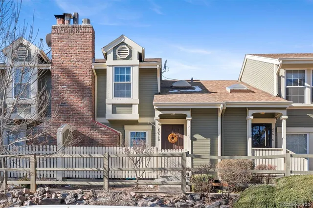 $324,900 | 2061 South Helena Street, Unit D, Aurora, CO 80013