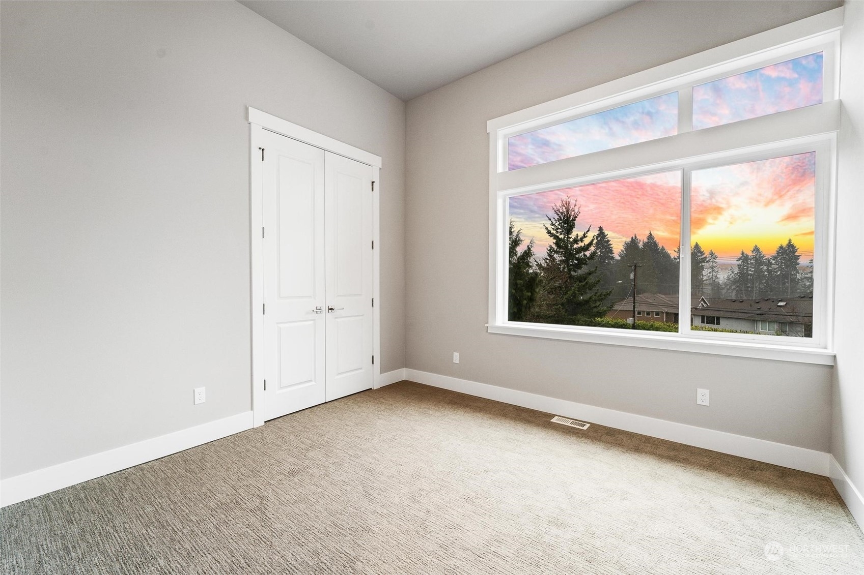 22004 Brier Road Brier, WA 98036 - Photo 29 of 39 Gallery Image 29
