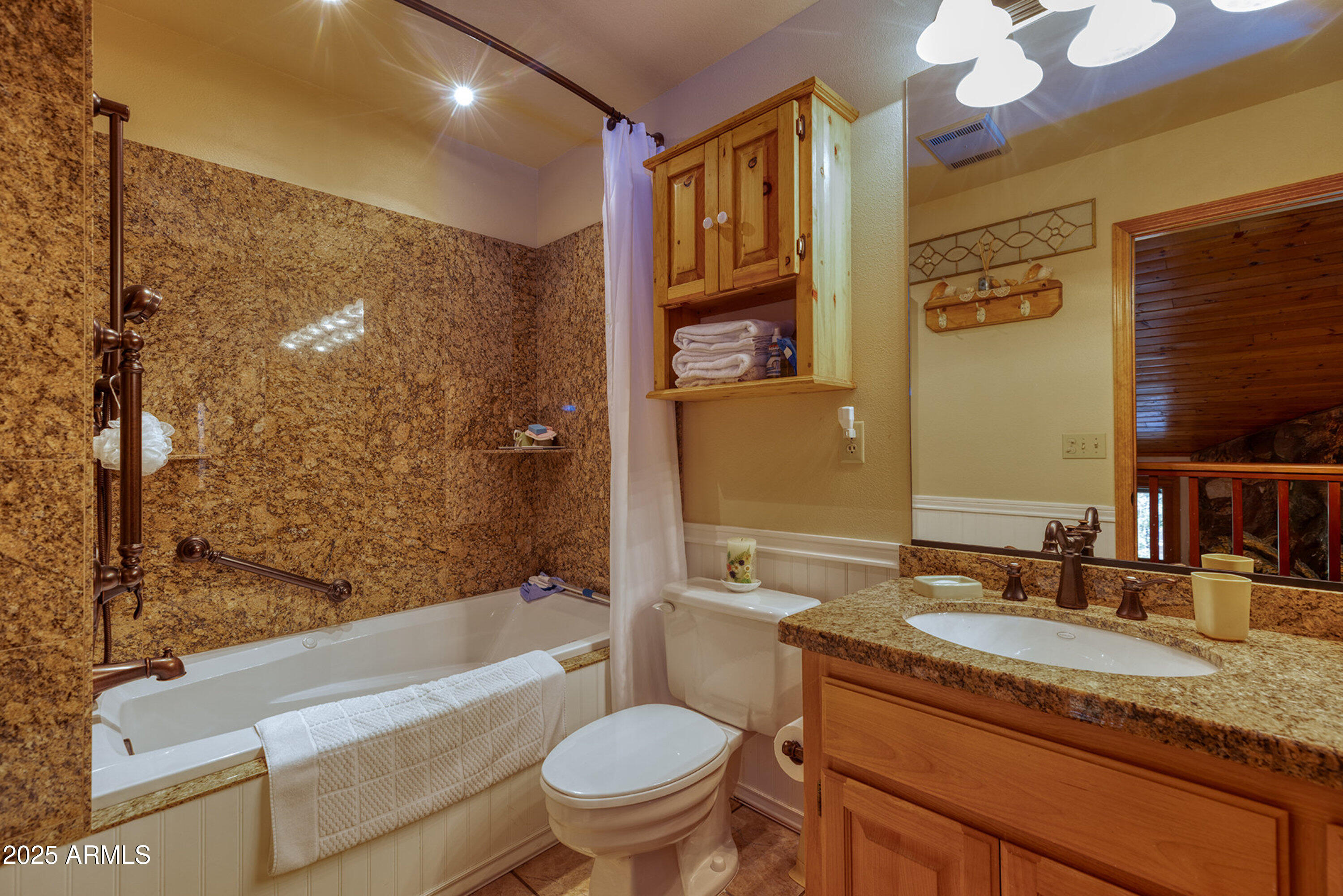 2788 Oak Circle Pinetop, AZ 85935 - Photo 23 of 39 Bathroom