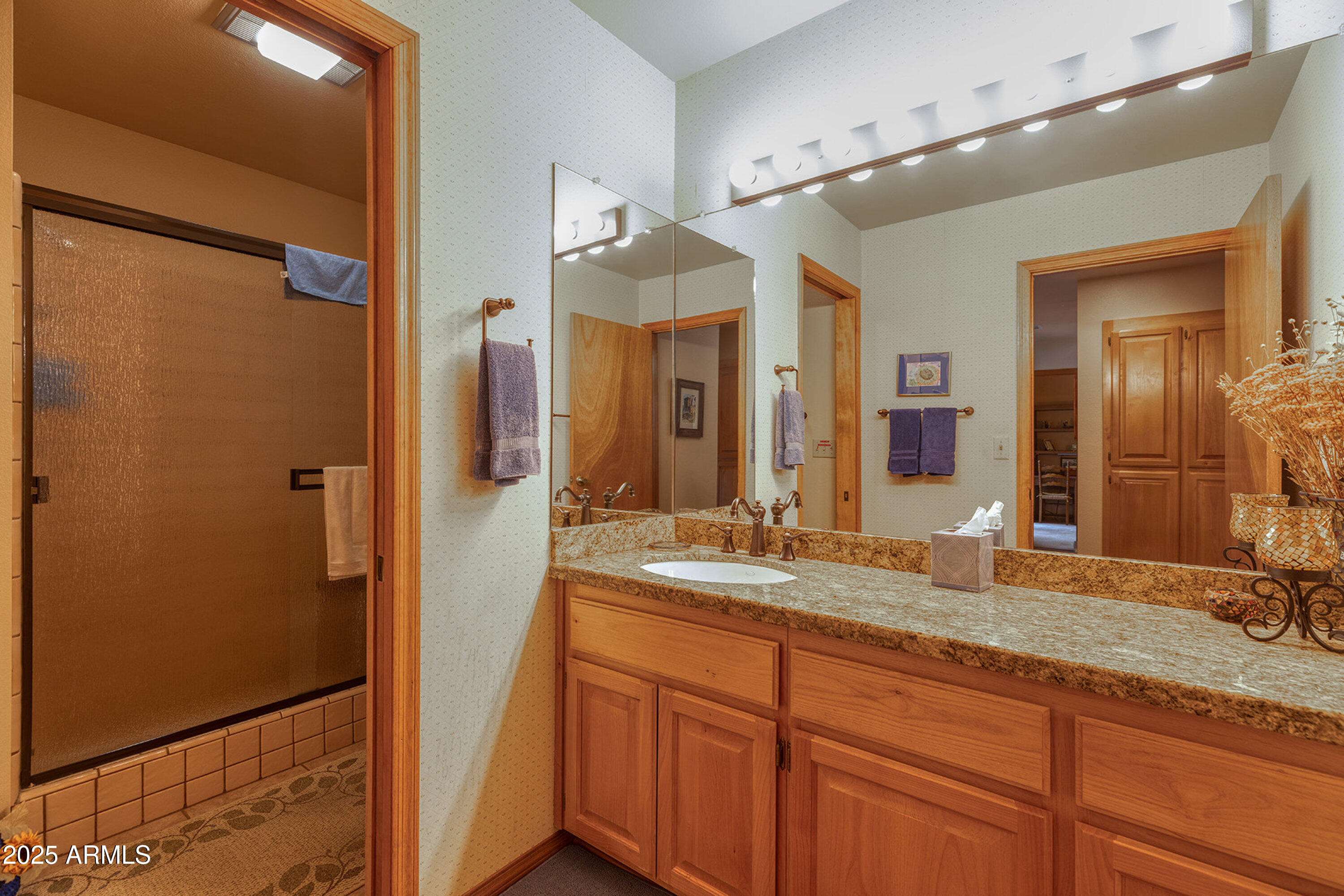 2788 Oak Circle Pinetop, AZ 85935 - Photo 29 of 39 Bathroom