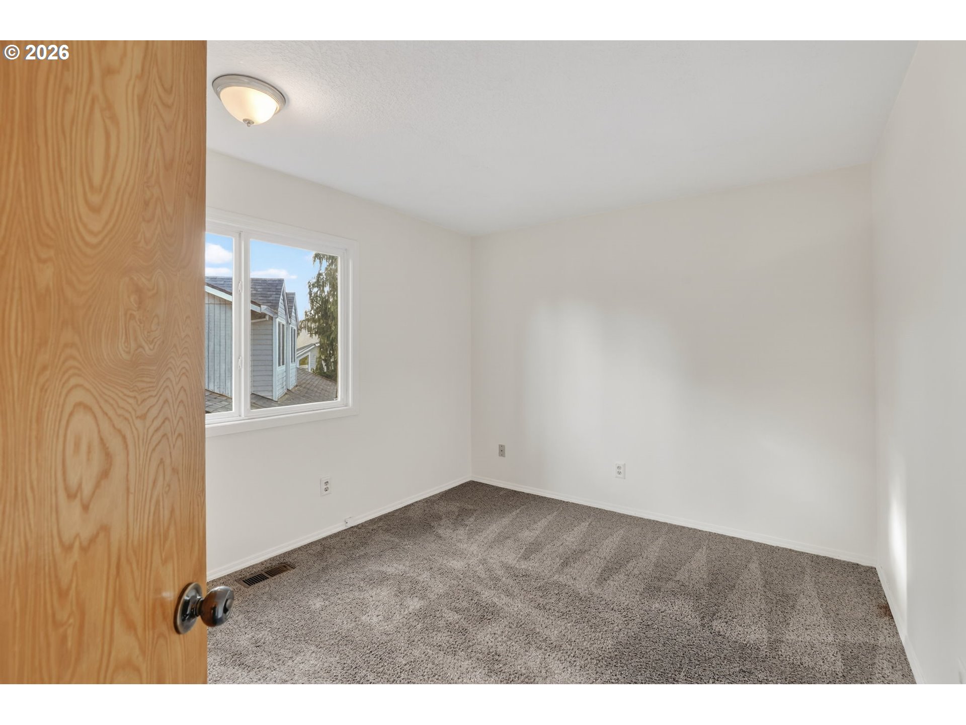 10964 Southwest 118th Court Tigard, OR 97223 - Photo 33 of 47