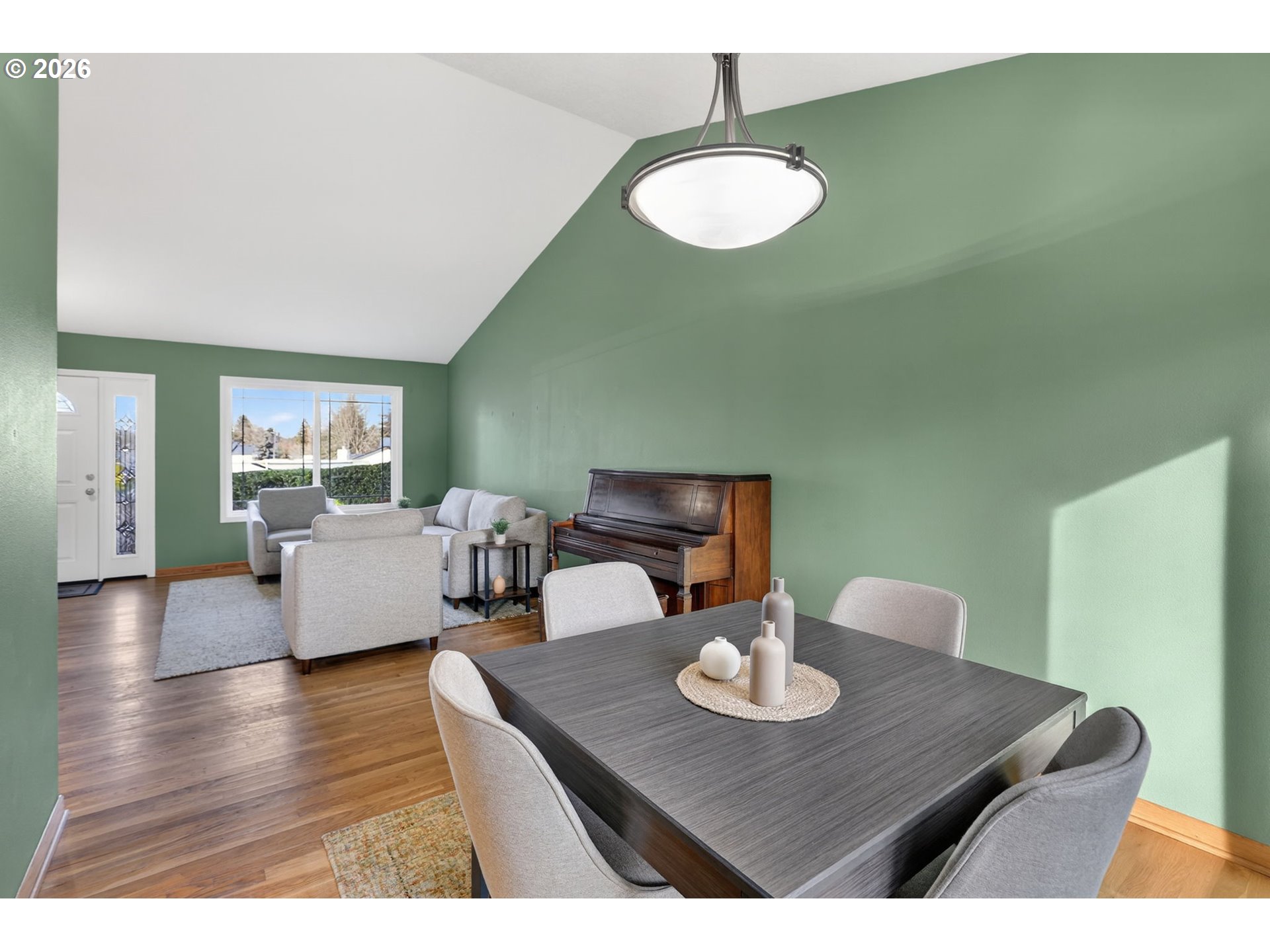 10964 Southwest 118th Court Tigard, OR 97223 - Photo 7 of 47