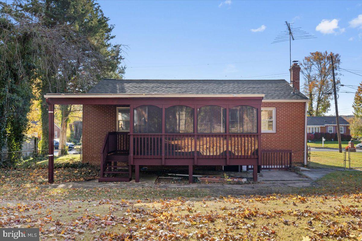 2004 Wolf Street Fort Washington, MD 20744 - Photo 36 of 39 front view of a house with a yard