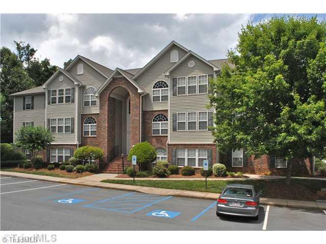 422 Timberline Ridge Court Winston-Salem, NC 27106 - Photo 1 of 10 Exterior Front.