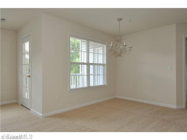 422 Timberline Ridge Court Winston-Salem, NC 27106 - Photo 3 of 10 Dining Room.