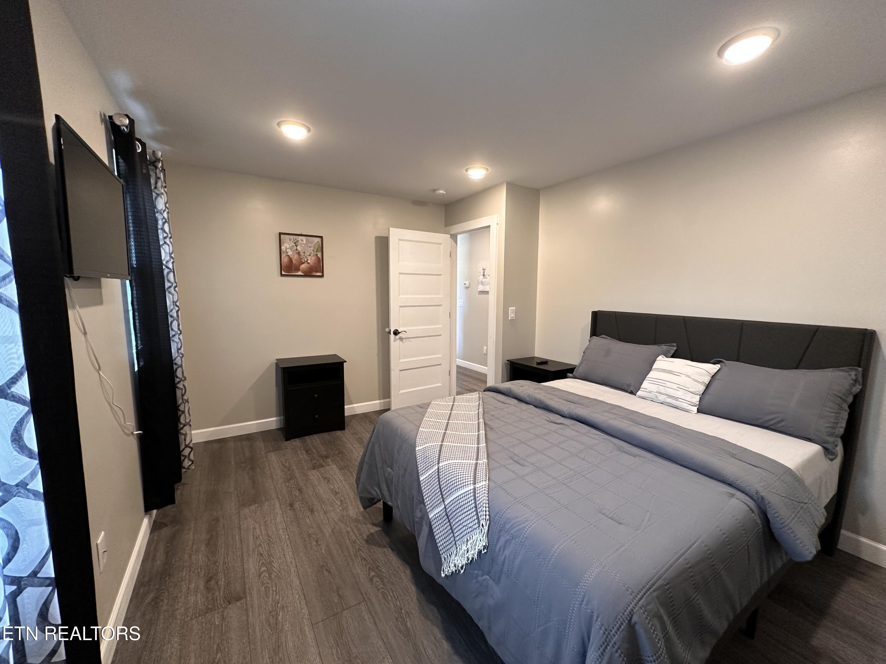 1065 Valley Home Road Dandridge, TN 37725 - Photo 13 of 36 IMG_3515