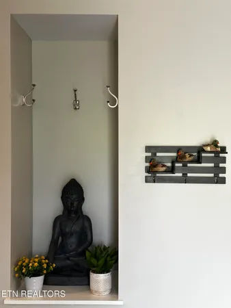 $650,000 | 1065 Valley Home Road, Dandridge, TN 37725