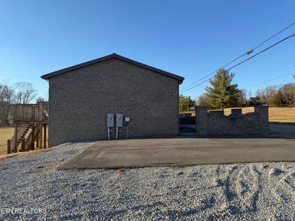 $650,000 | 1065 Valley Home Road, Dandridge, TN 37725