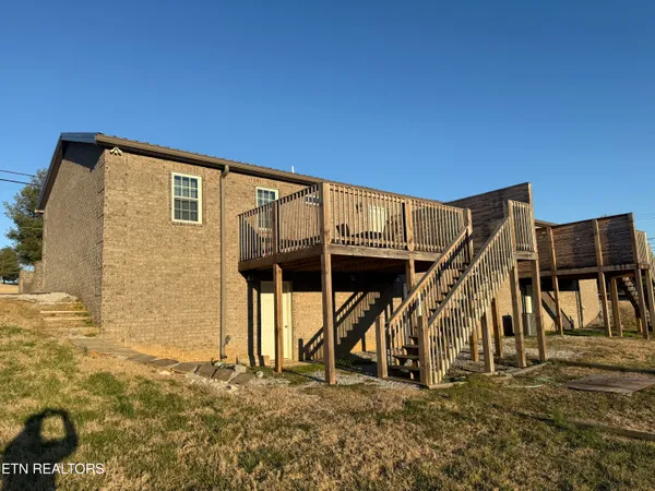$650,000 | 1065 Valley Home Road, Dandridge, TN 37725