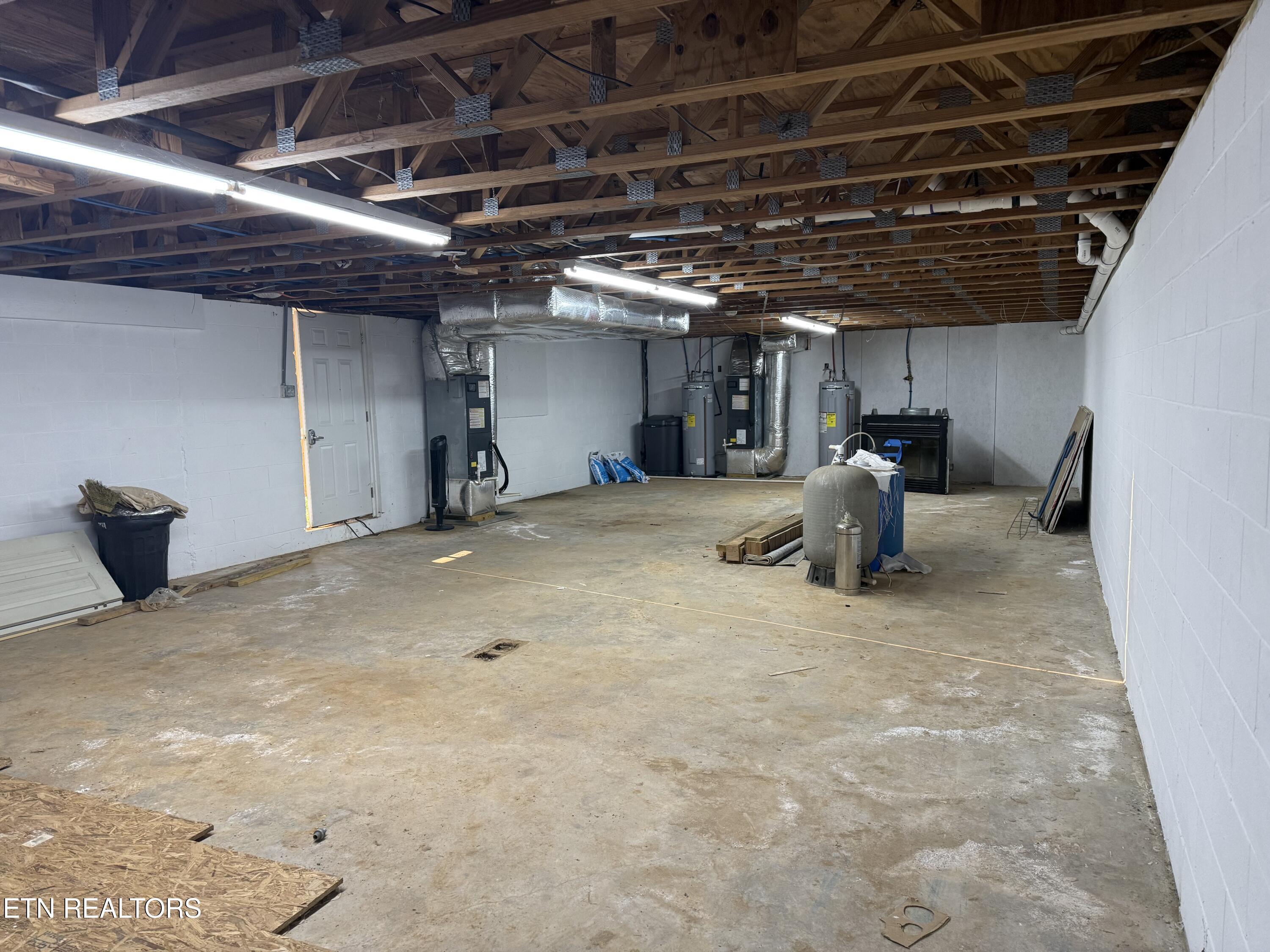 1065 Valley Home Road Dandridge, TN 37725 - Photo 32 of 36 IMG_7036 (1)