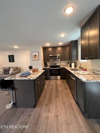 $650,000 | 1065 Valley Home Road, Dandridge, TN 37725