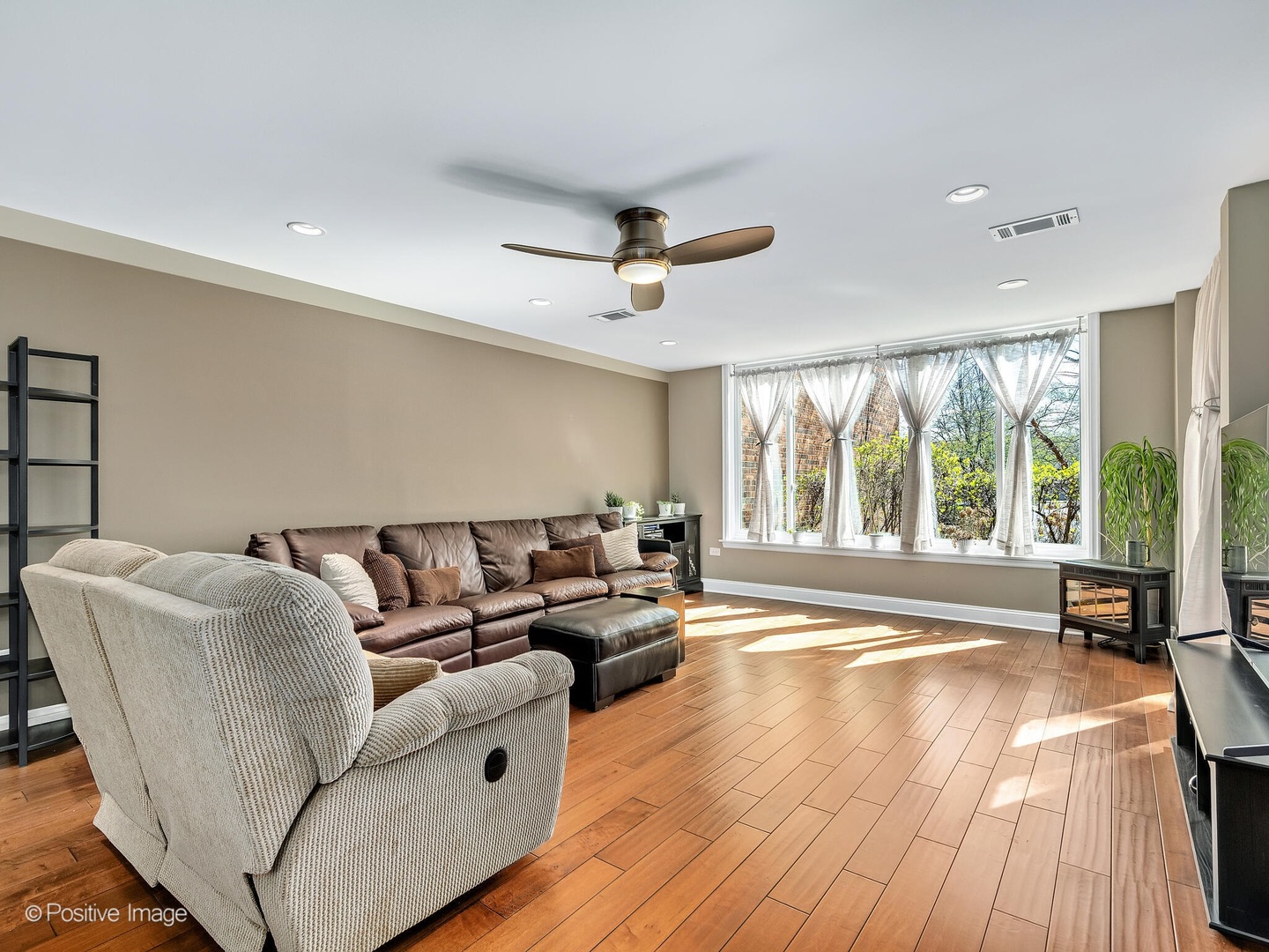 1401 Burr Oak Road, Unit 114B Hinsdale, IL 60521 - Photo 8 of 40