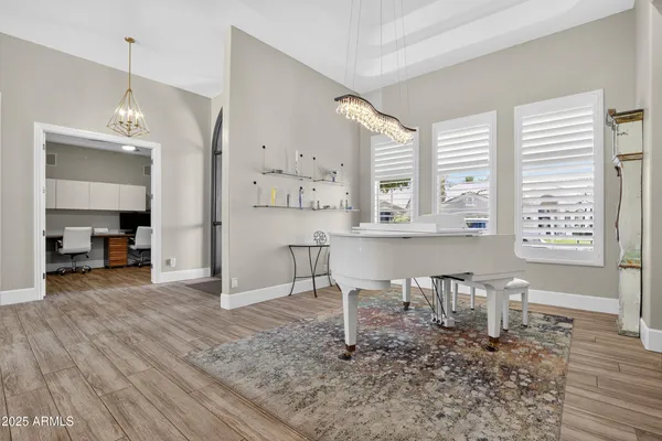 $1,250,000 | 1333 North Cliffside Drive, Gilbert, AZ 85234