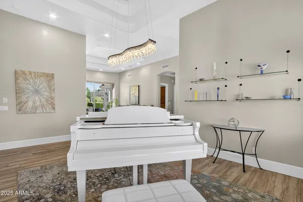 $1,250,000 | 1333 North Cliffside Drive, Gilbert, AZ 85234