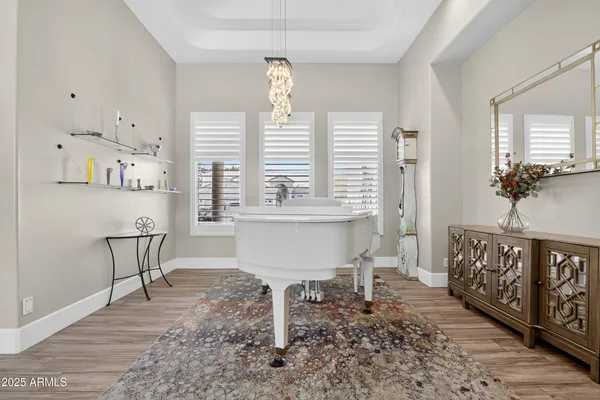 $1,250,000 | 1333 North Cliffside Drive, Gilbert, AZ 85234