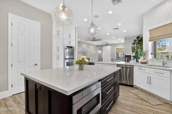 $1,250,000 | 1333 North Cliffside Drive, Gilbert, AZ 85234