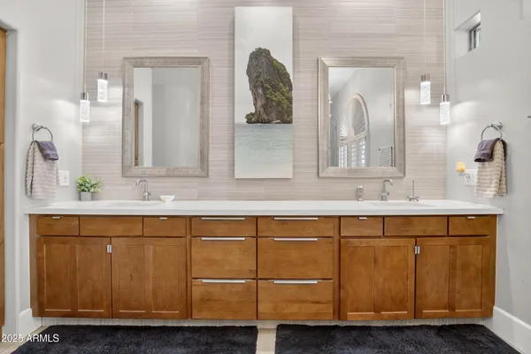 $1,250,000 | 1333 North Cliffside Drive, Gilbert, AZ 85234