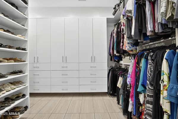 $1,250,000 | 1333 North Cliffside Drive, Gilbert, AZ 85234