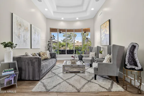 $1,250,000 | 1333 North Cliffside Drive, Gilbert, AZ 85234