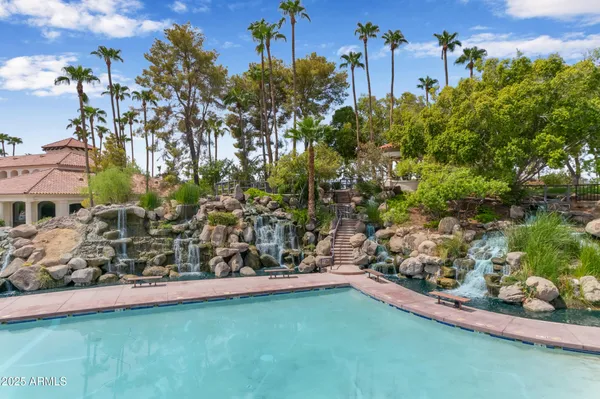 $1,250,000 | 1333 North Cliffside Drive, Gilbert, AZ 85234