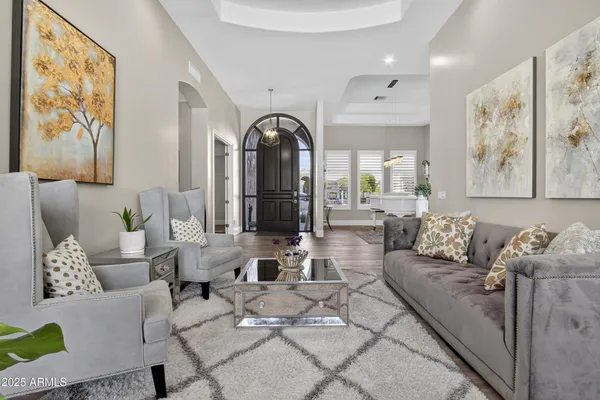 $1,250,000 | 1333 North Cliffside Drive, Gilbert, AZ 85234