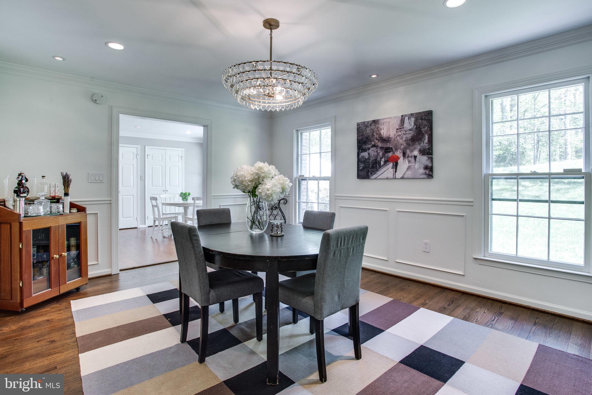 1079 Old Cedar Road McLean, VA 22102 - Photo 11 of 38 Designer light fixture