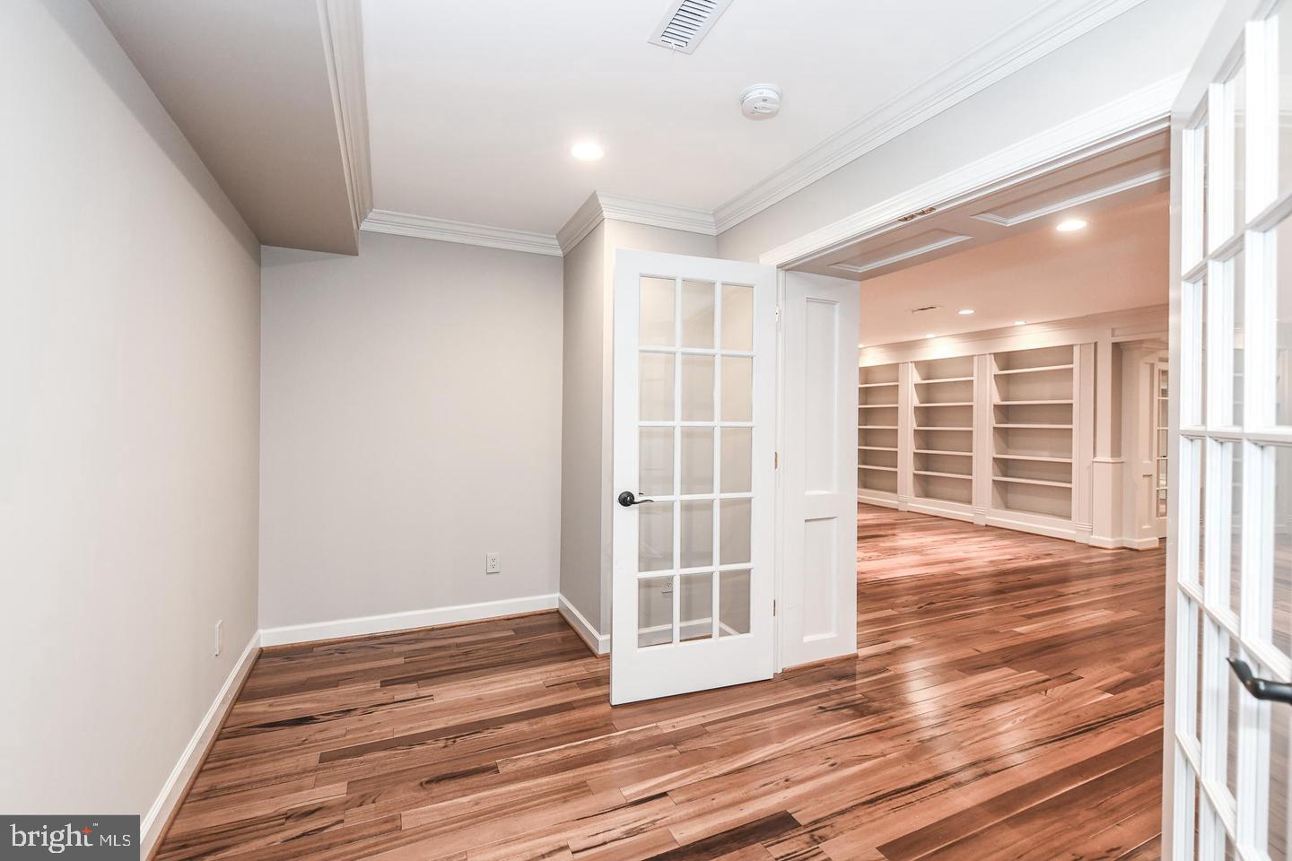 1079 Old Cedar Road McLean, VA 22102 - Photo 32 of 38 Office/Den