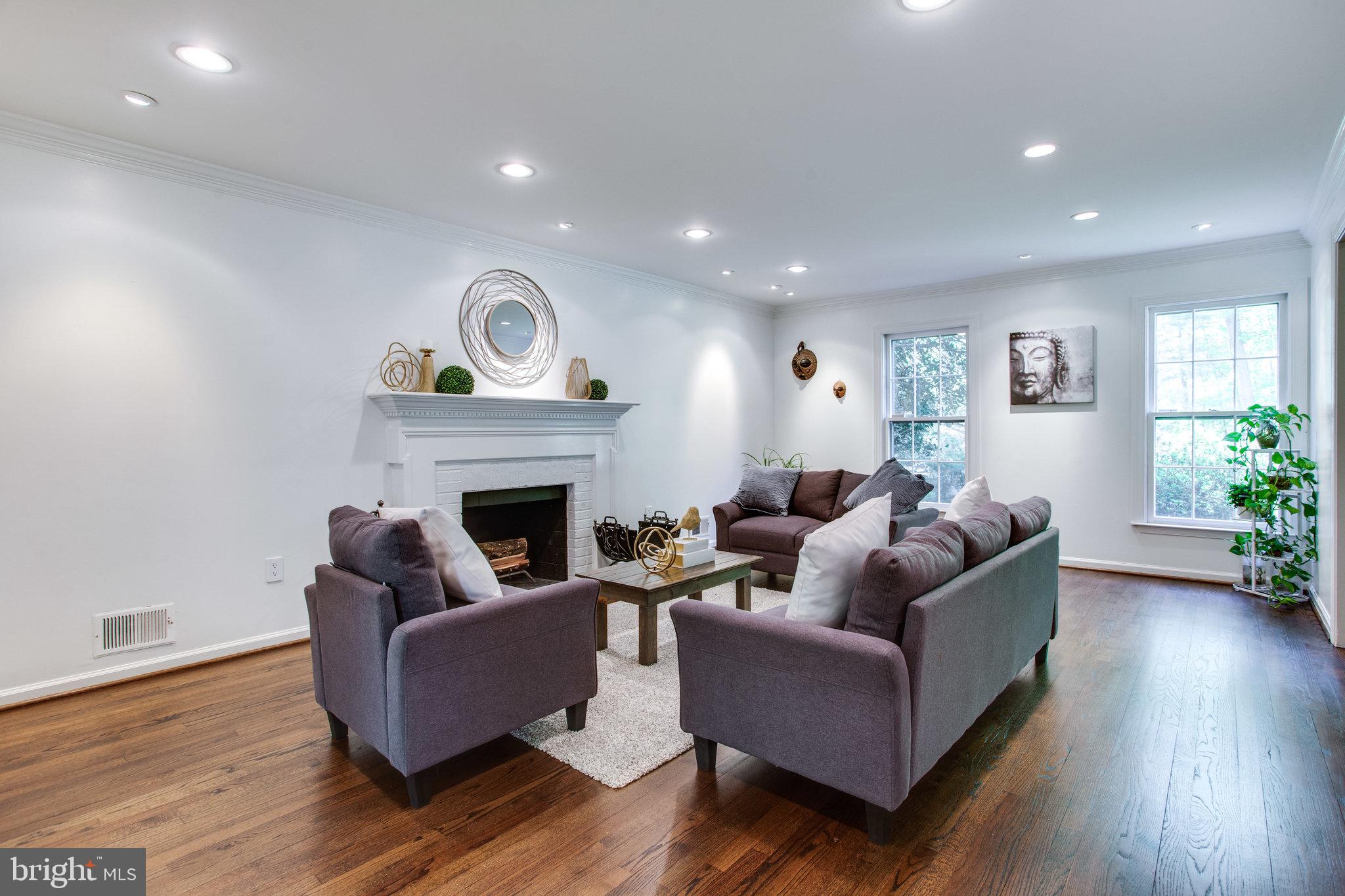 1079 Old Cedar Road McLean, VA 22102 - Photo 8 of 38 Wood burning fireplace