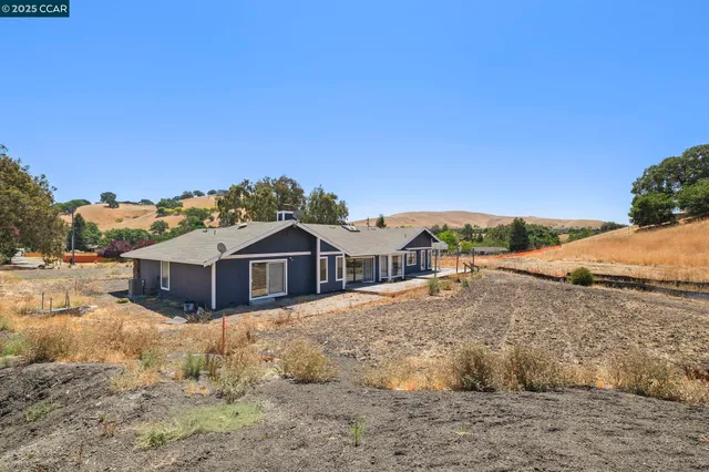 $2,100,000 | 1610 Lawrence Road, Danville, CA 94506