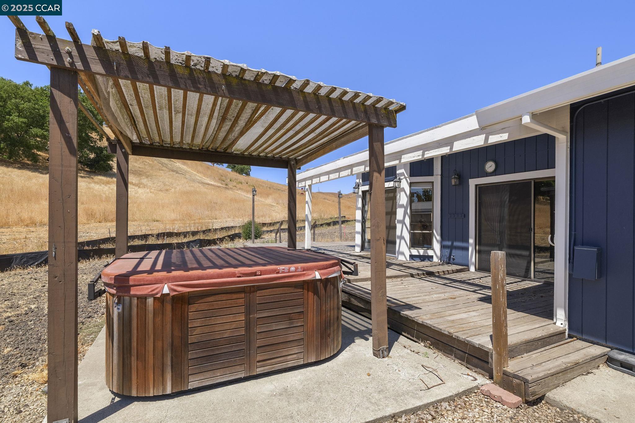 1610 Lawrence Road Danville, CA 94506 - Photo 33 of 36 a view of outdoor space and patio