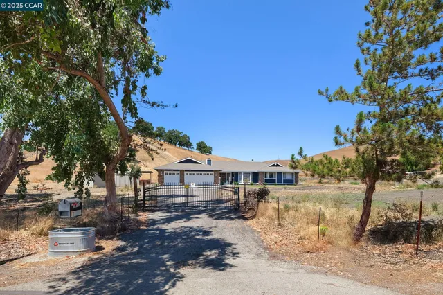 $2,100,000 | 1610 Lawrence Road, Danville, CA 94506