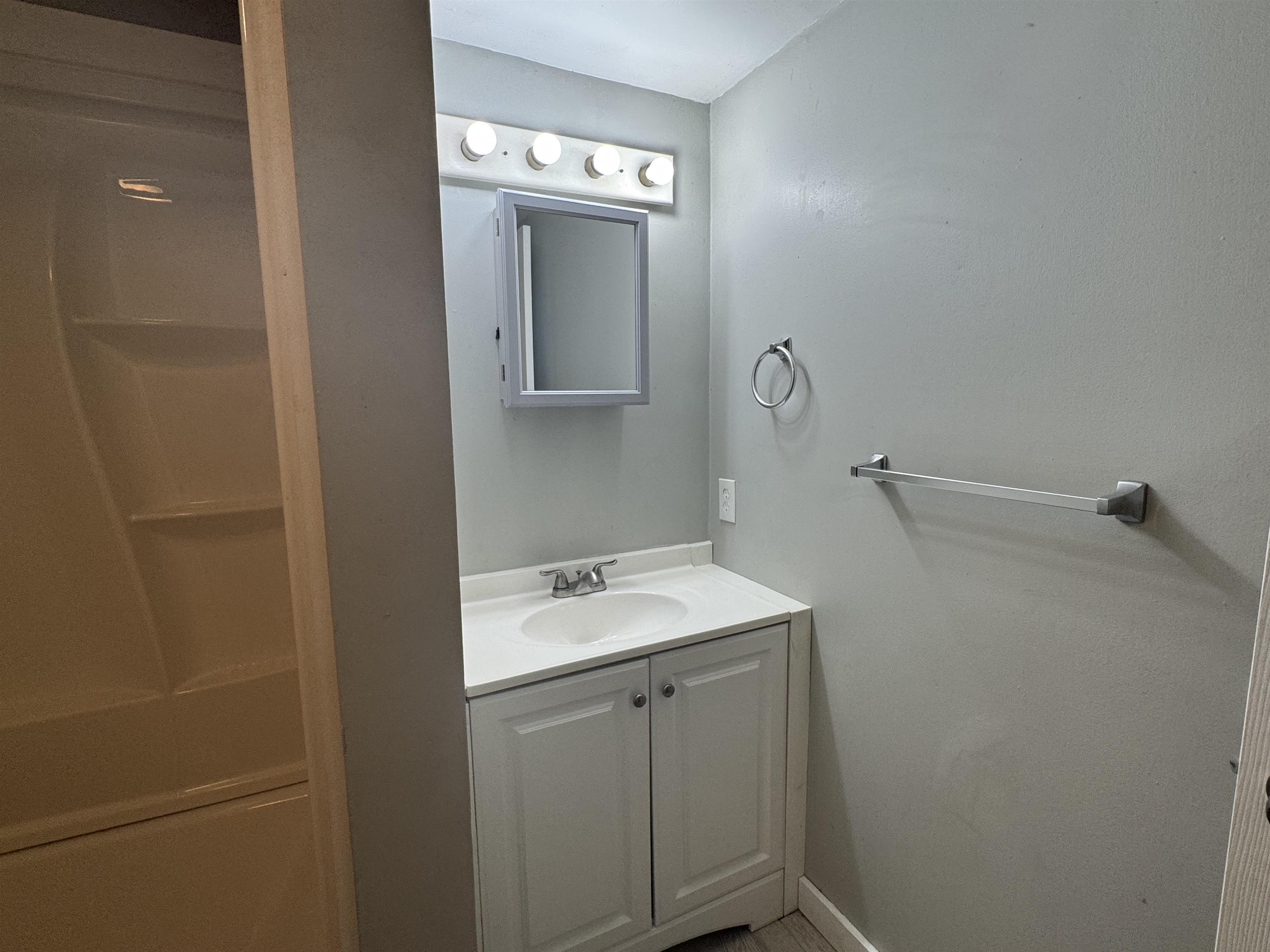 85 Sylvan Ridge Road, Unit IN LAW APARTMENT Winhall, VT 05340 - Photo 9 of 14