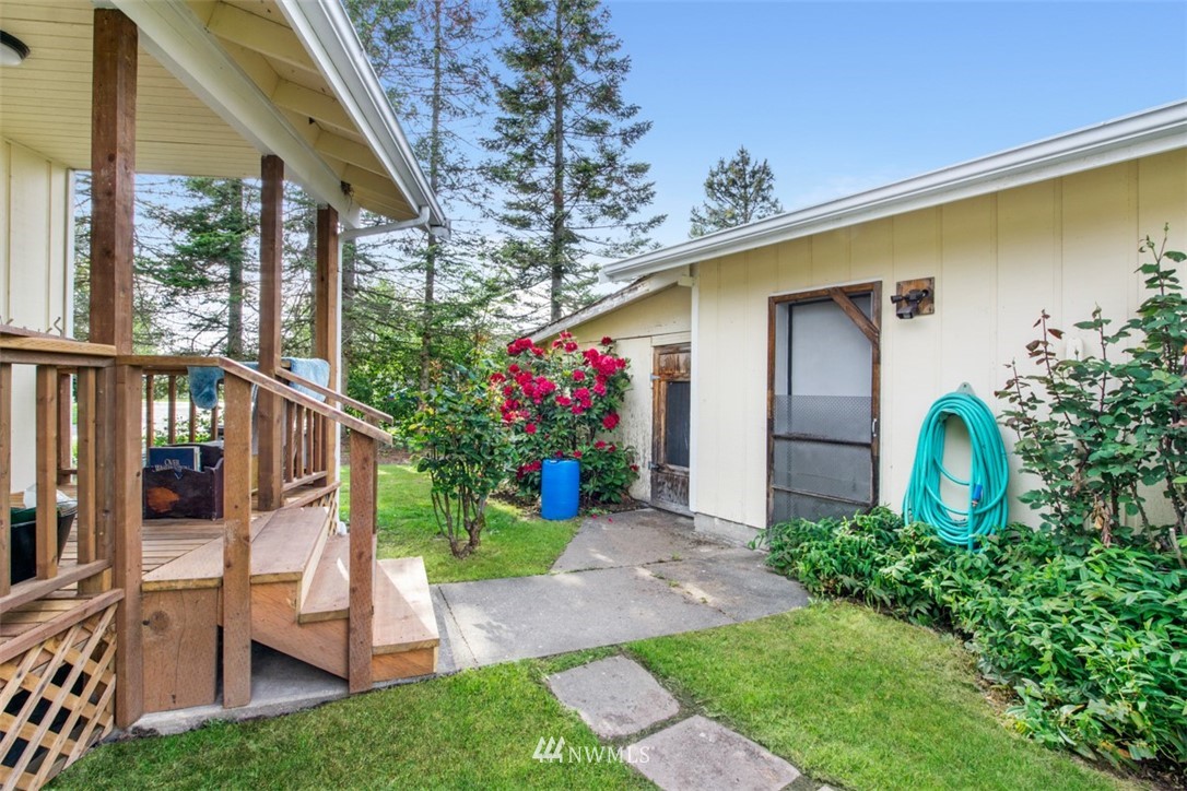 1645 Collins Road, Unit A Buckley, WA 98321 - Photo 23 of 25