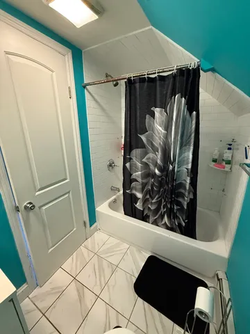 a view of walk in closet