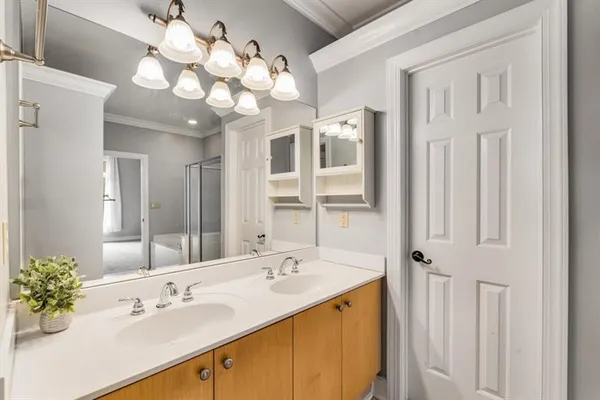 $3,500 | 331 Carpenter Drive Northeast, Unit 8, Sandy Springs, GA 30328