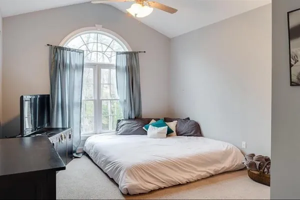 $3,500 | 331 Carpenter Drive Northeast, Unit 8, Sandy Springs, GA 30328