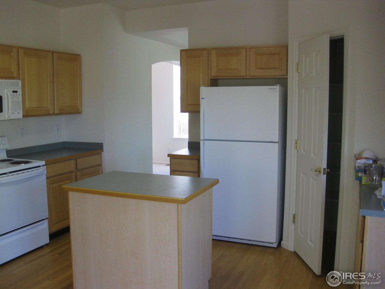 649 Rider Ridge Road Longmont, CO 80504 - Photo 4 of 17 Kitchen