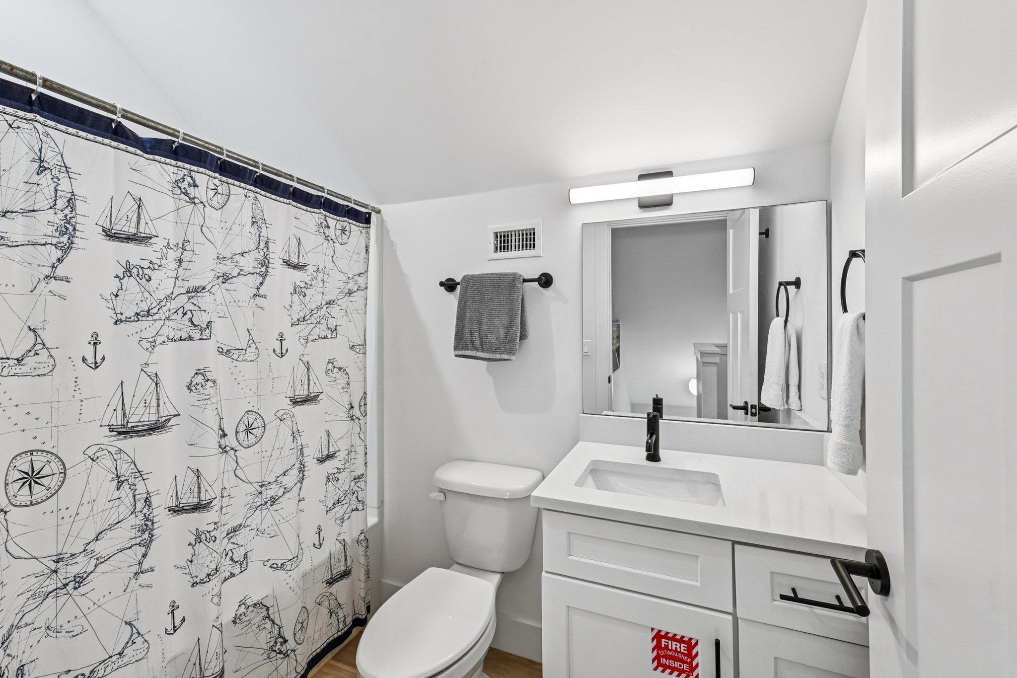 43 Menendez Road St. Augustine, FL 32080 - Photo 24 of 48 Full bath featuring vanity and shower / tub combo